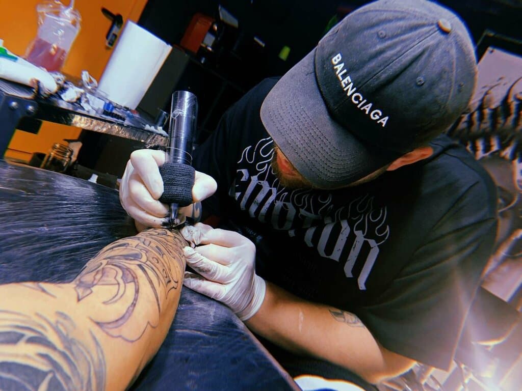 Салон красоты Prosto Black Tattoo