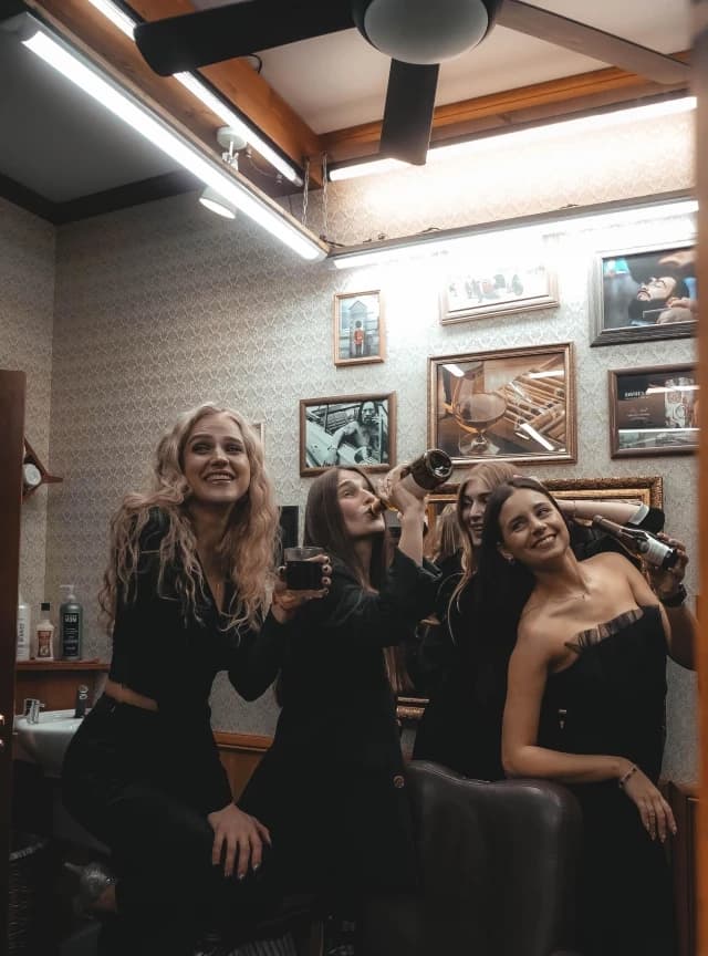 Салон красоты Барбершоп Men`s club & barbershop