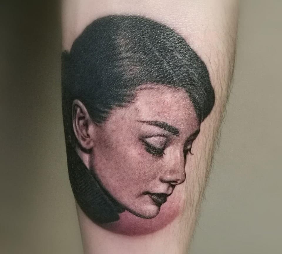 Салон красоты Студия художественной татуировки Wowtattoo - 5